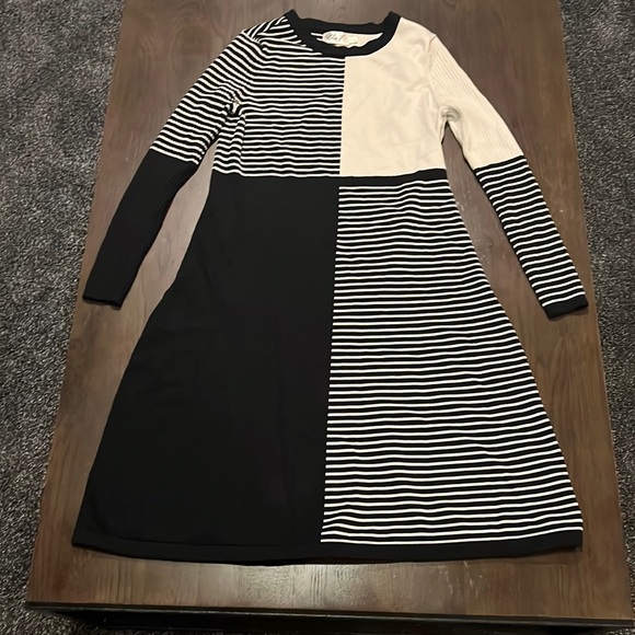 Eliza J Dresses & Skirts - Eliza J sweater dress